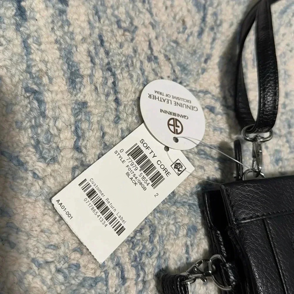 Giani Bernini softy core adjustable clutch small purse, genuine leather NWT - Picture 8 of 8